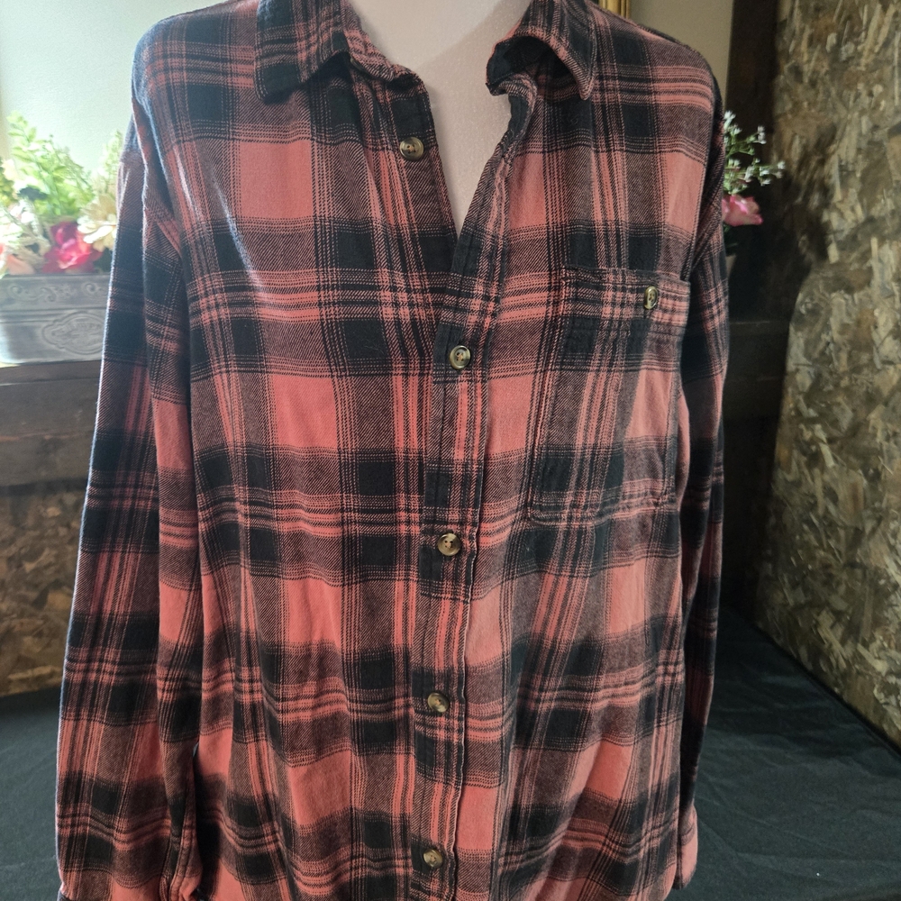 Old Navy Plaid Button-Down Shirt - Pink and Black